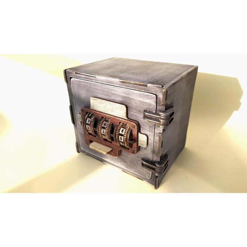 safe_with_combination_lock_00072